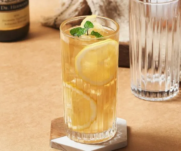 Striped Highball Tumbler Glasses with Ribbed Design