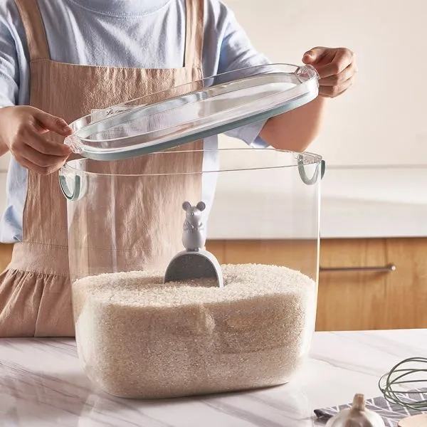 Transparent airtight large rice storage container with measuring scoop